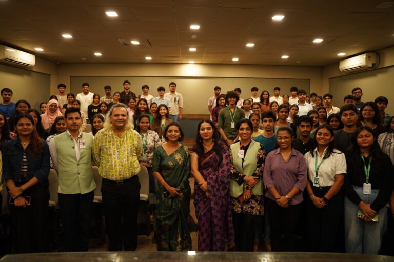 Read more about the article KES –   Mumbai, July 9, 2025 — In a heartwarming celebration of India’s artisanal legacy, Tisser Artisans Trust proudly partnered with KES Shroff College to mark Indian Handloom Day,
